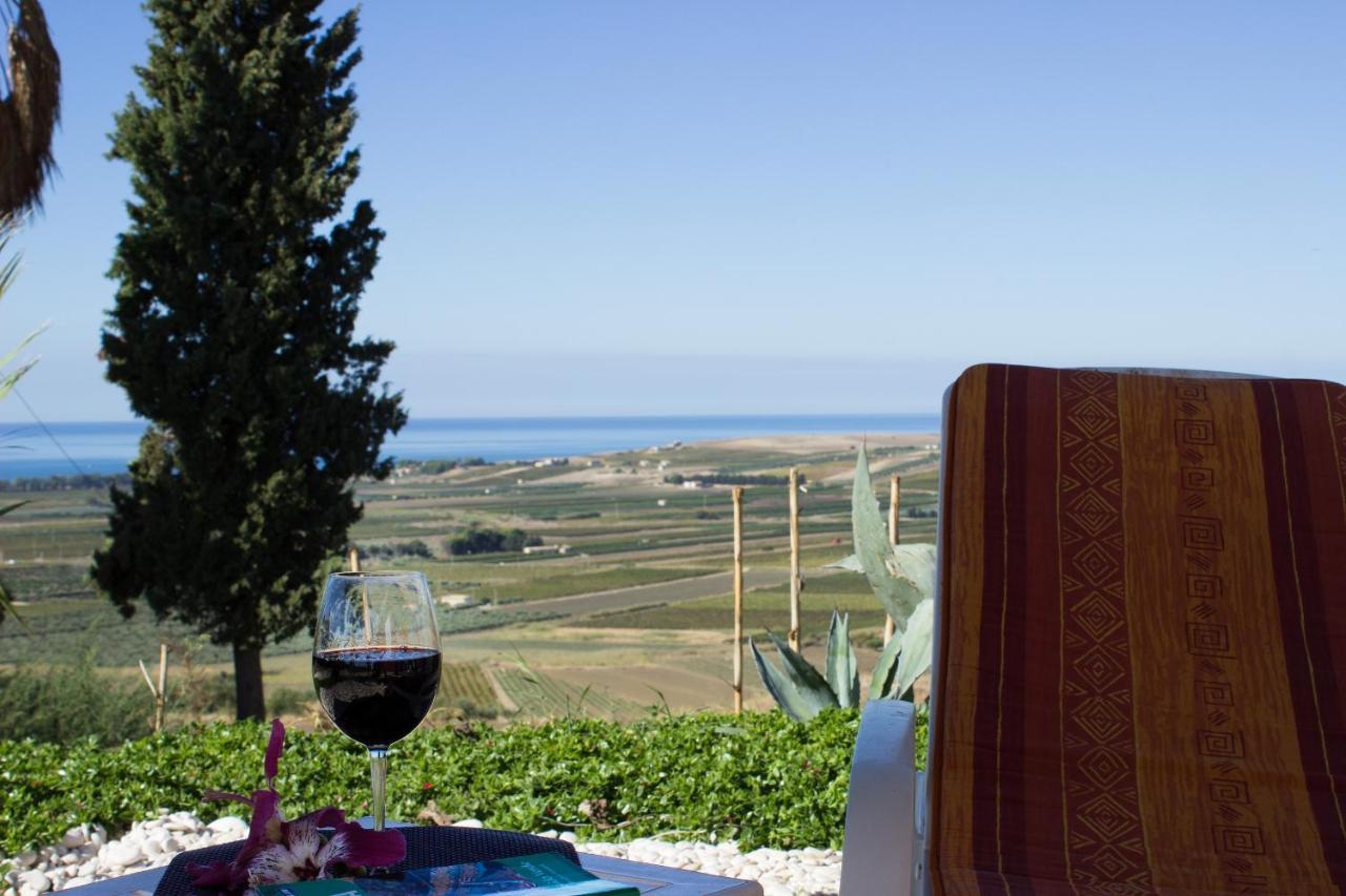 Casa Vacanze Surriano ชากกา ภายนอก รูปภาพ