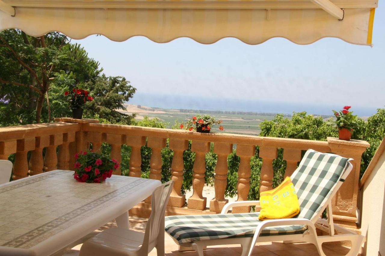 Casa Vacanze Surriano ชากกา ภายนอก รูปภาพ
