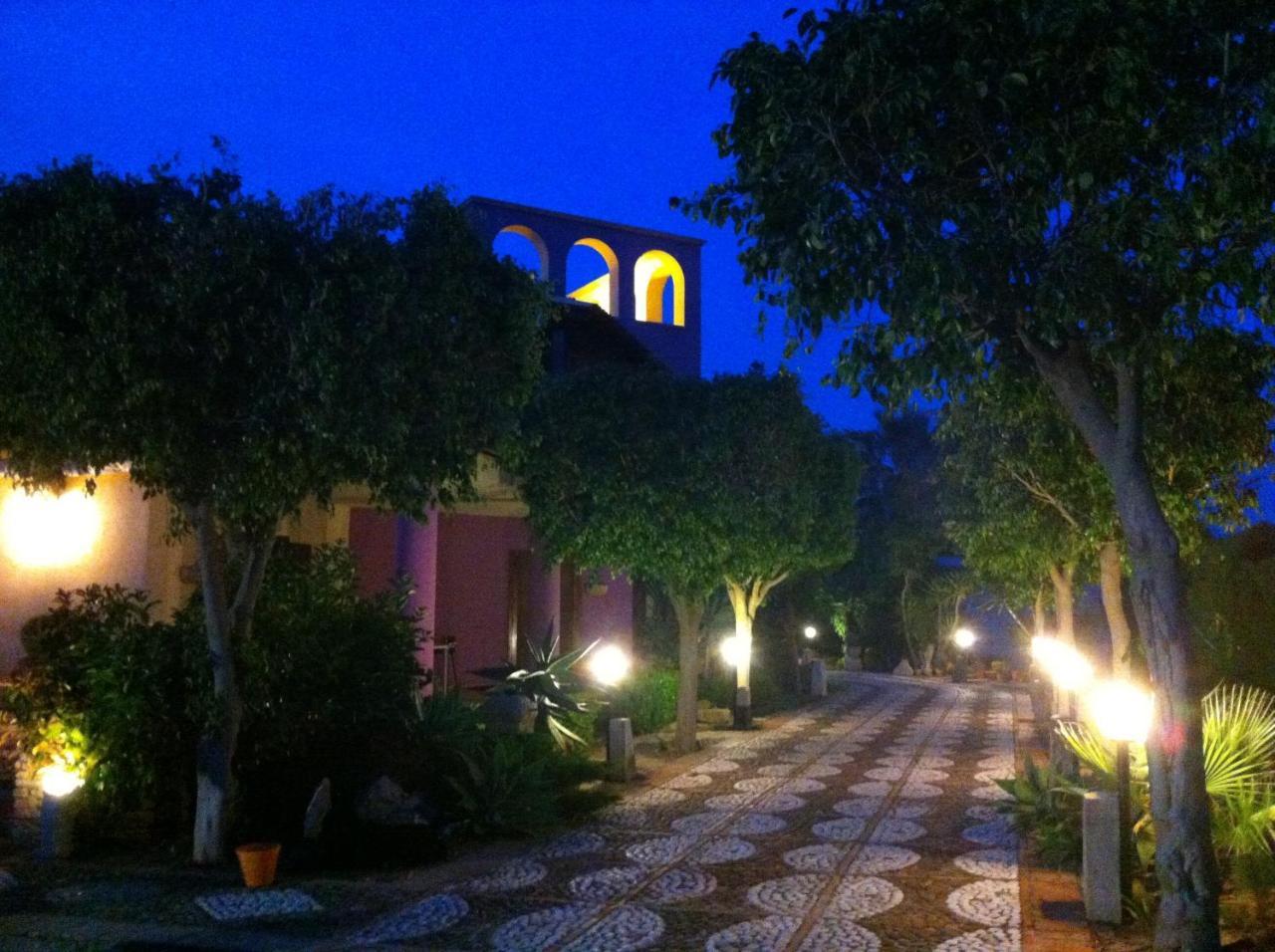 Casa Vacanze Surriano ชากกา ภายนอก รูปภาพ