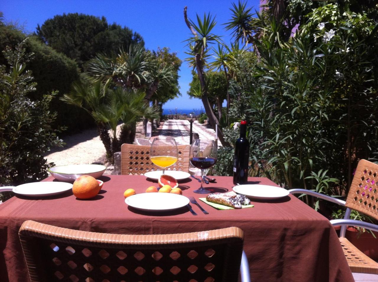 Casa Vacanze Surriano ชากกา ภายนอก รูปภาพ