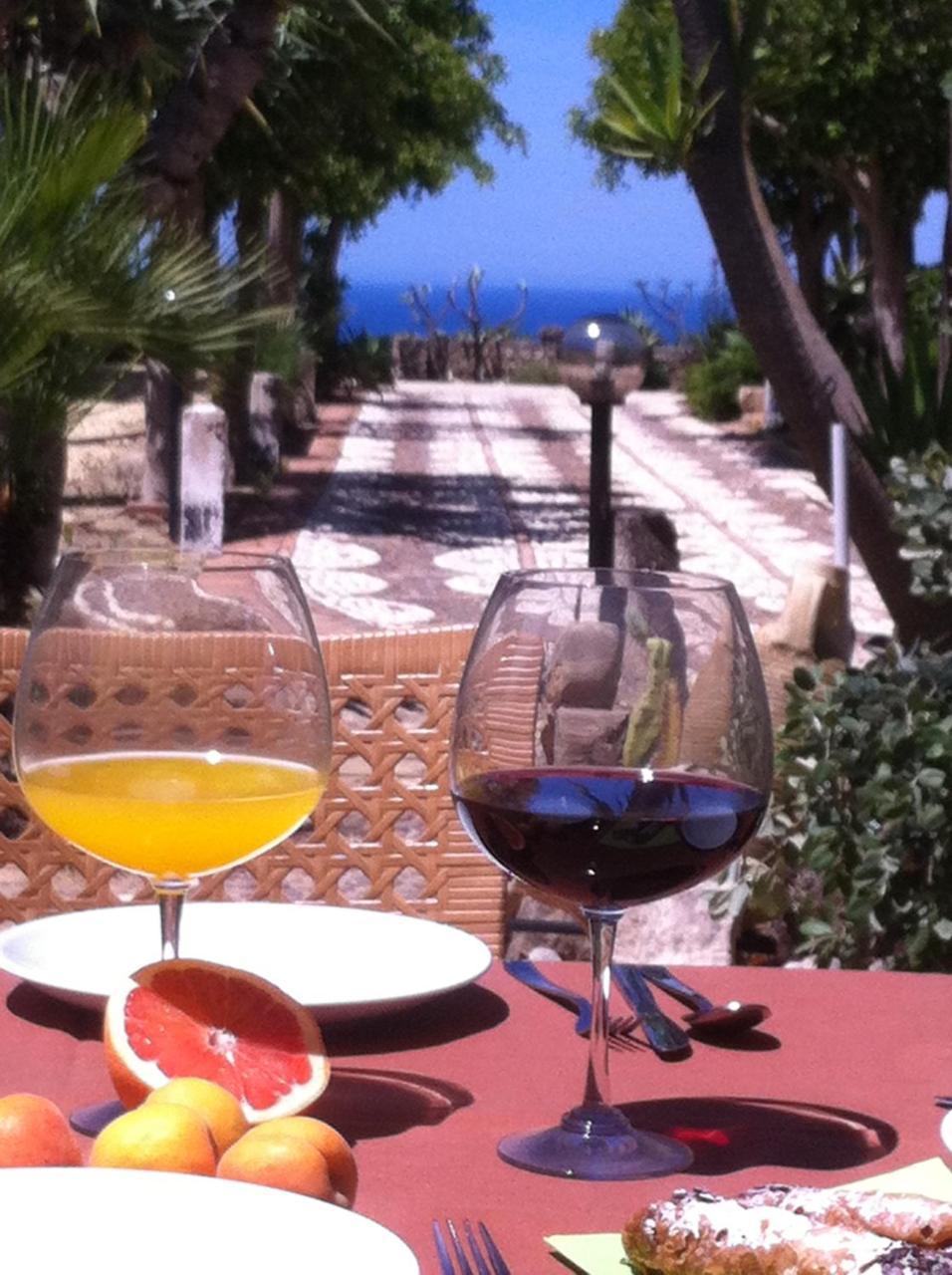 Casa Vacanze Surriano ชากกา ภายนอก รูปภาพ