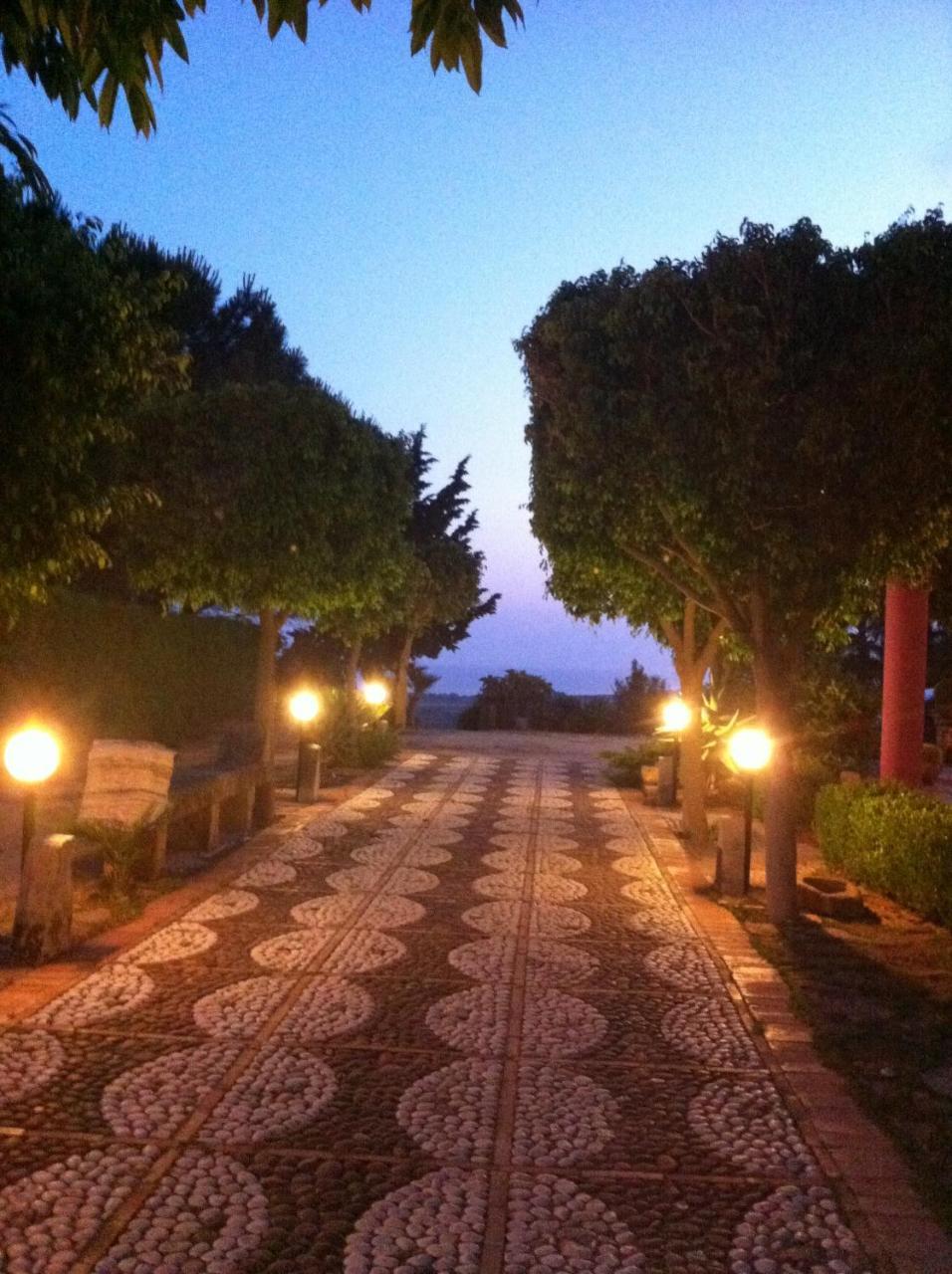 Casa Vacanze Surriano ชากกา ภายนอก รูปภาพ
